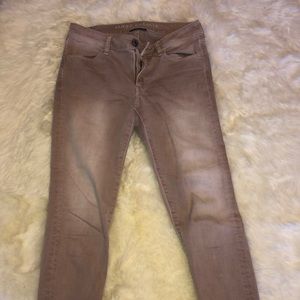American Eagle, light pink jeggings.